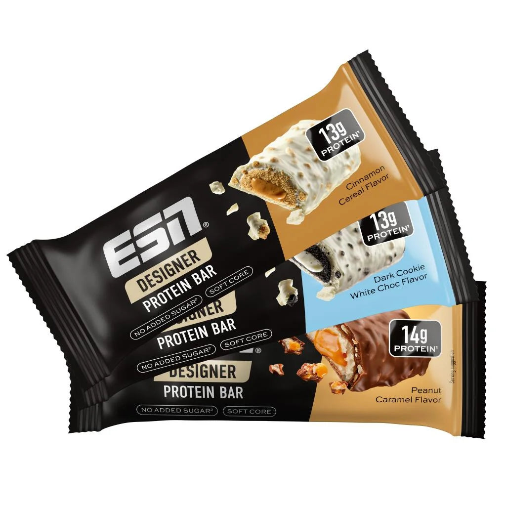 ESN Designer Protein Bar Proteinriegel 45g, Drei verpackte Riegel Cinnamon Cereal, Dark Cookie White Choc und Peanut Caramel.