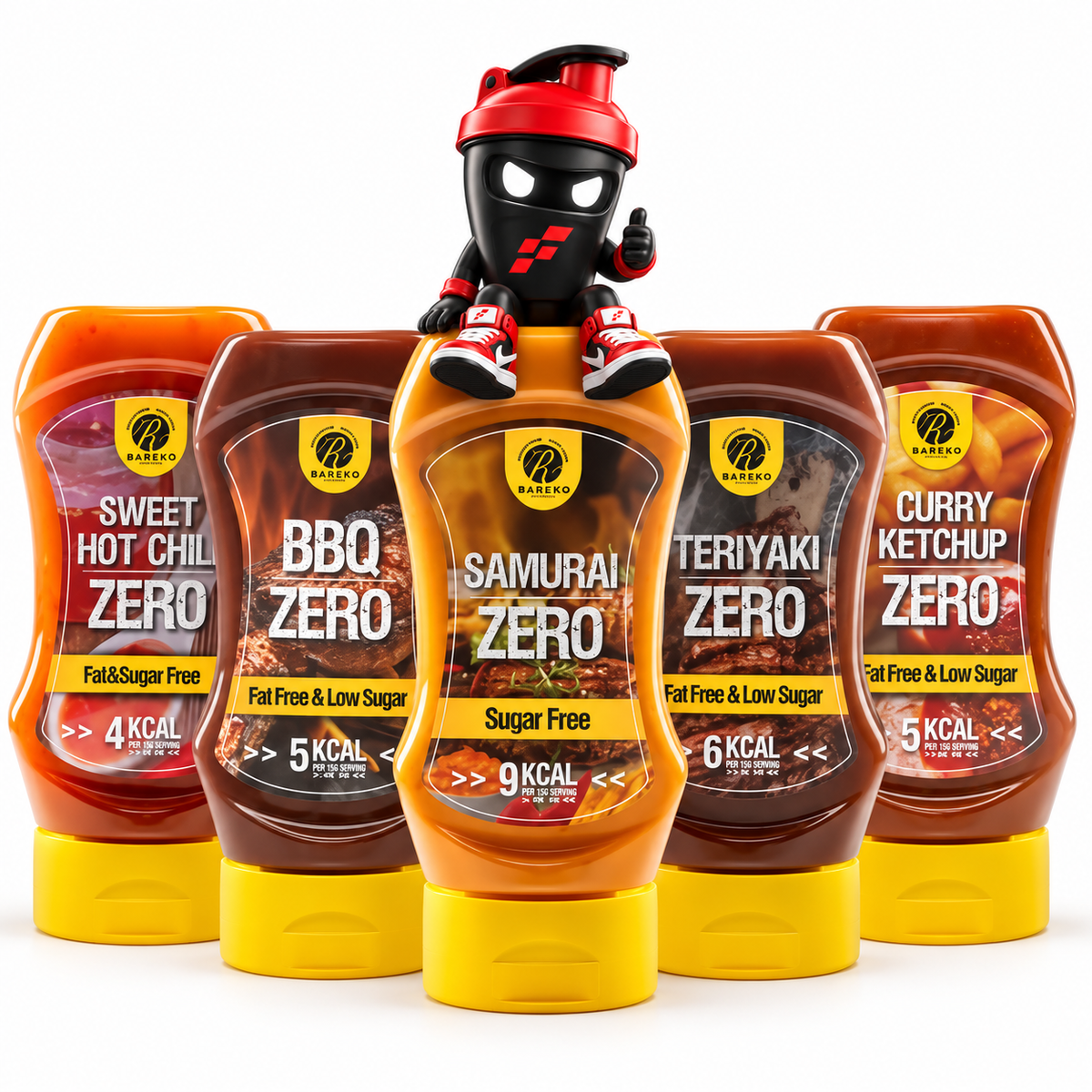 Rabeko Zero Saucen, Fünf Saucenflaschen mit gelben Deckeln und Shaker-Maskottchen.